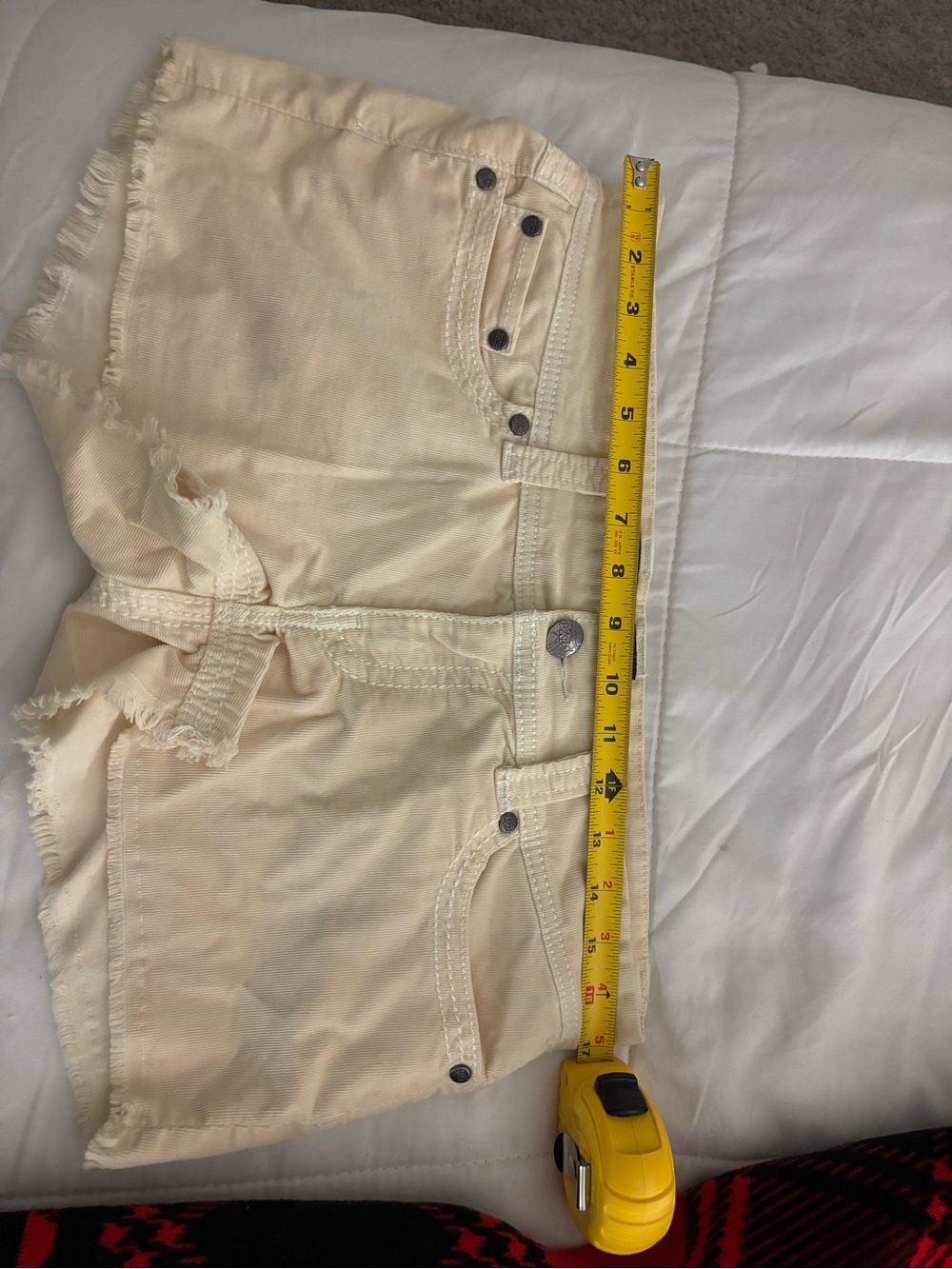 BKE Stella Cream Corduroy Shorts - Picture 5 of 5